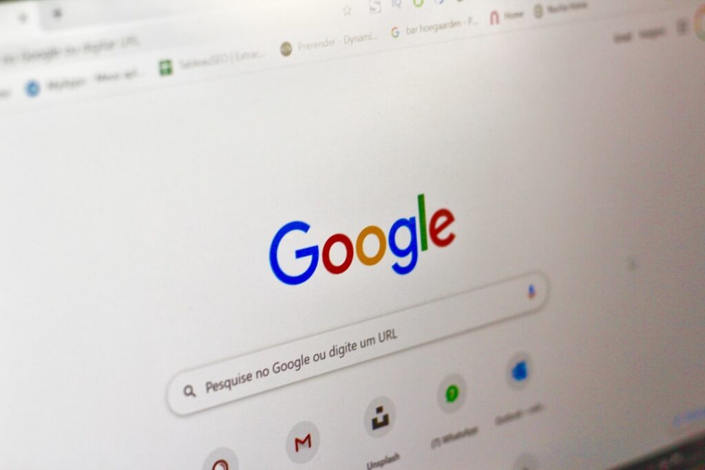 Czy AI Overviews Google zmieniają zasady pozycjonowania stron?