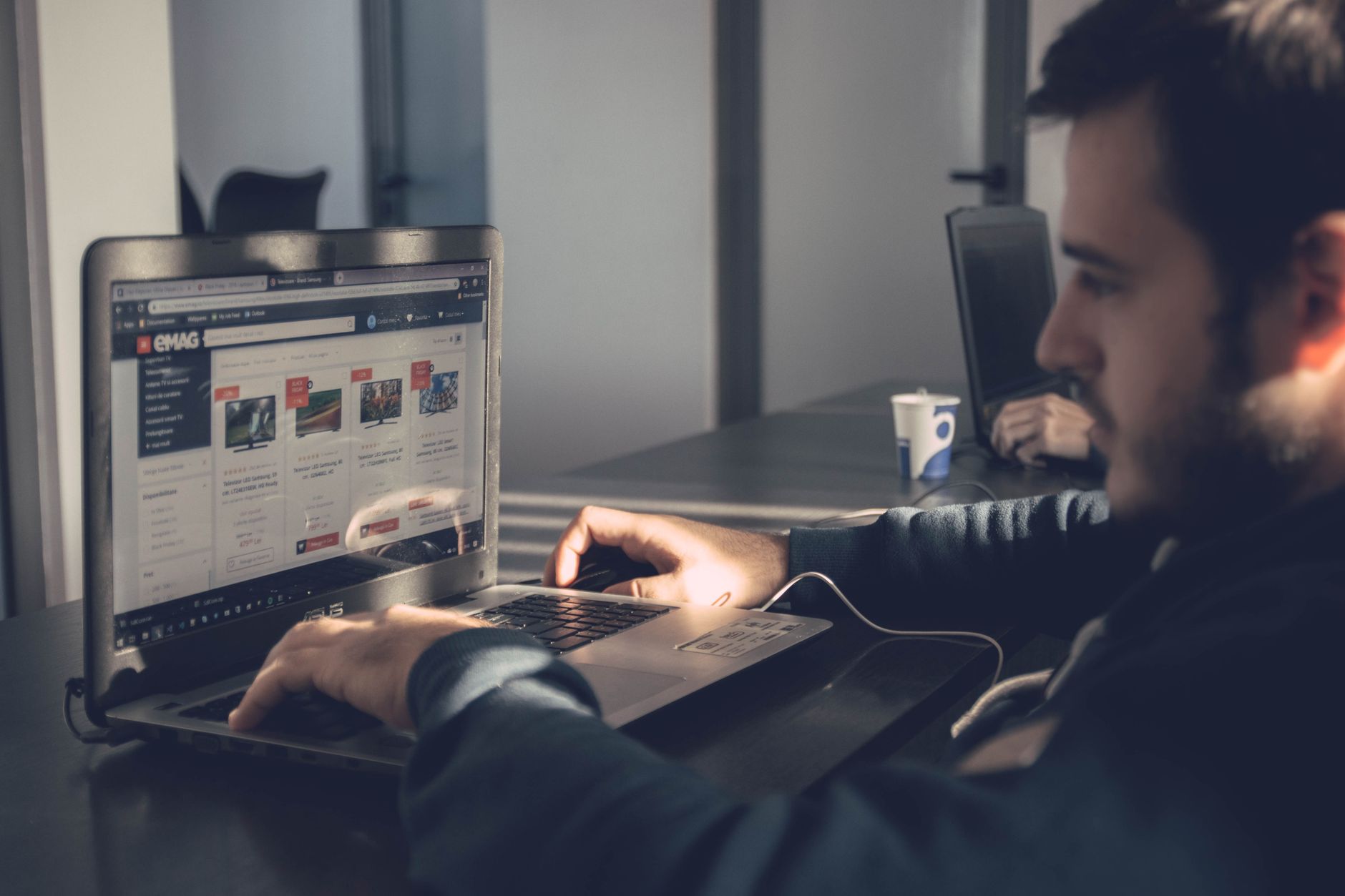 WordPress mail trafia do spamu? Sprawdź, dlaczego Twoje wiadomości znikają i jak to naprawić