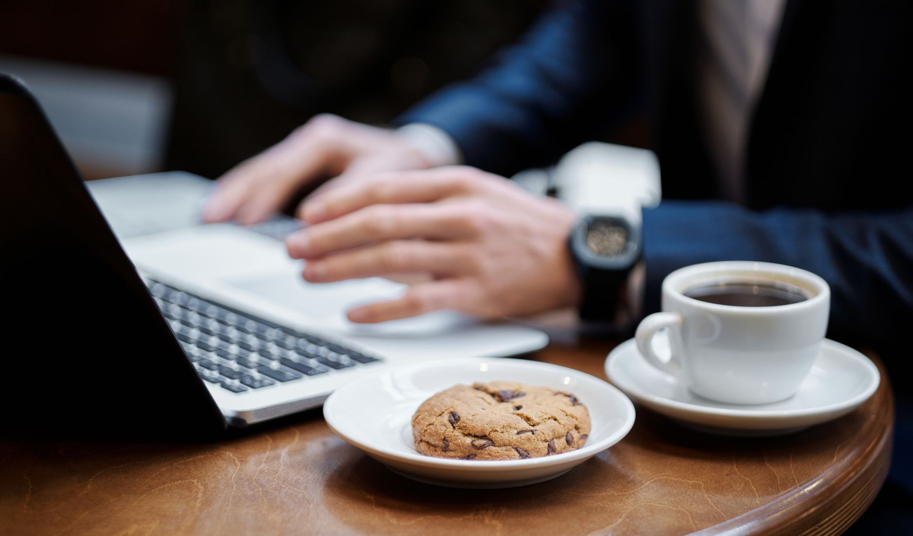 Jak działa R99 Cookie Consent i jak poprawnie skonfigurować zgodę na cookies?