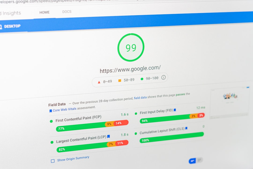 Search Console pokazuje „Strona z przekierowaniem”? Sprawdź, co to znaczy i jak to naprawić bez ryzyka